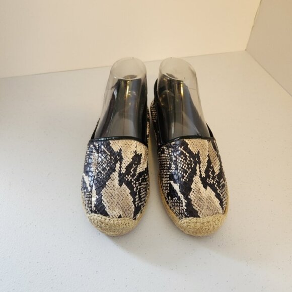 B Brian Atwood Snakeskin Espadrille Flats Slip On Shoes Womens Size 8 Leather - Picture 2 of 9